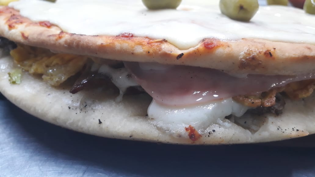 Lomopizza con aceitunas